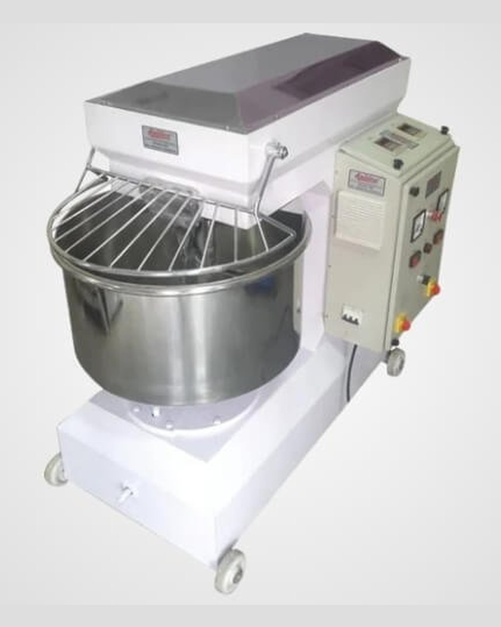 Spiral dough mixer